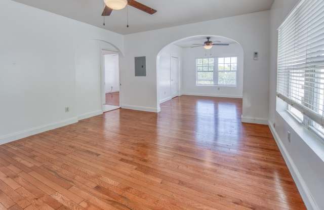 205 N Federal Highway photos photos