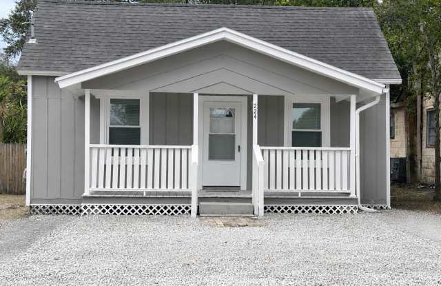 Fernandina Bungalow! Close to Downtown and the beach! photos photos