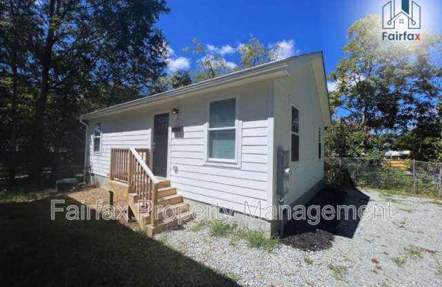 2109 Hart St. (CD) photos photos