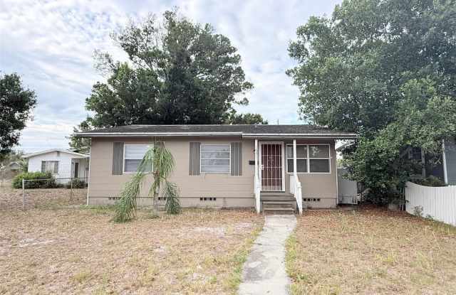 1650 30TH AVENUE N photos photos