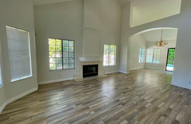 5580 Eagle Point Circle Gallery 3