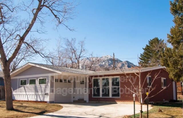 425 S 40th St photos photos