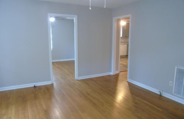 1423 Stevens Avenue NE Gallery 2