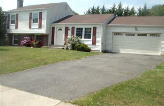 12718 PINECREST ROAD - 12718 Pinecrest Road, Franklin Farm, VA 20171