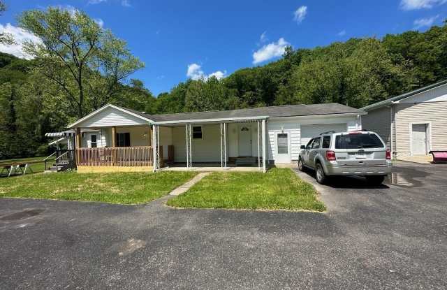 1762 Tyrone Road photos photos