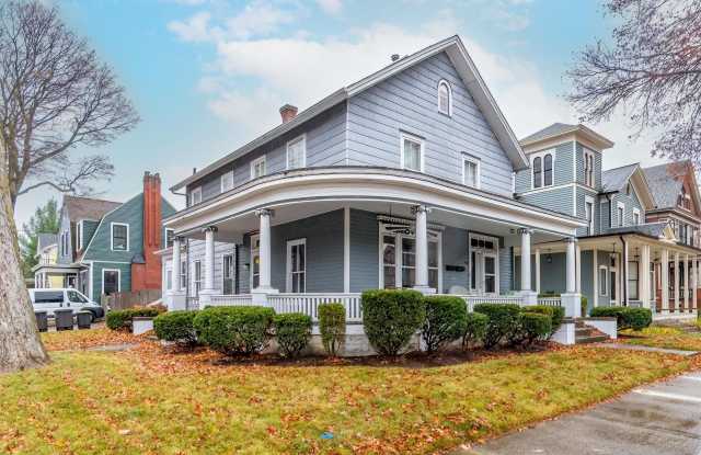 901 W Wayne Street photos photos