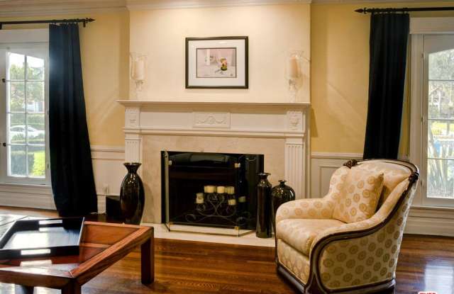 118 FREMONT Place Gallery 3