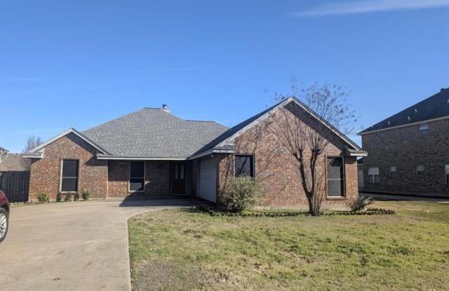206 Cobblestone Circle - 206 Cobblestone Circle, Red Oak, TX 75154