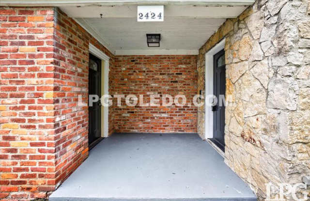 2424 Lark Ave. Gallery 4