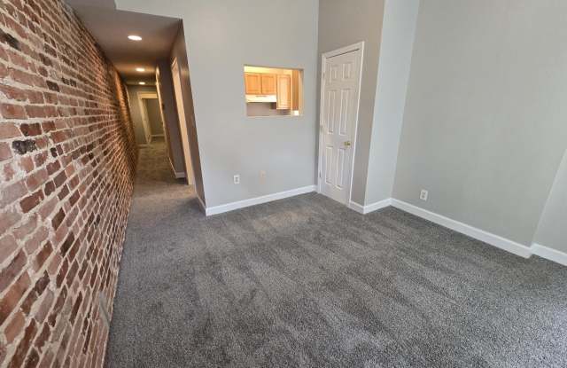 201 ELLWOOD AVE N photos photos