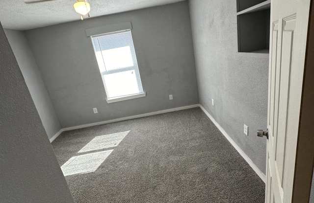 500 College St - 500 College Street, Crandall, TX 75114