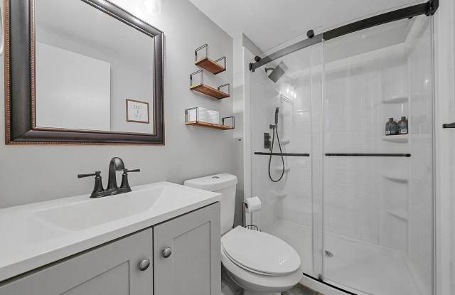 256 W Lake Dr photos photos