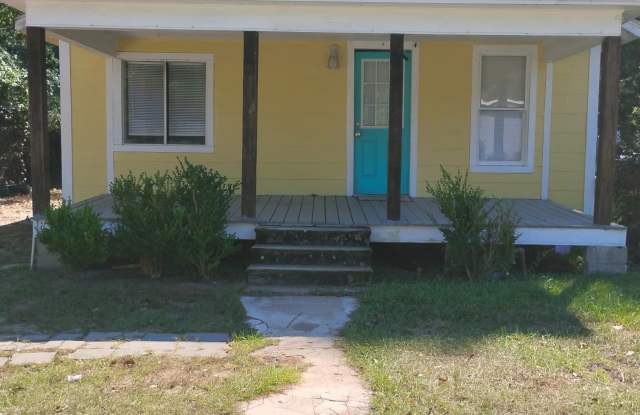 1005 Southern Avenue Gallery 1