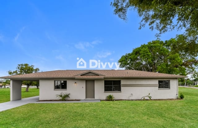 2715 Lime Street - 2715 Lime Street, Fort Myers, FL 33916