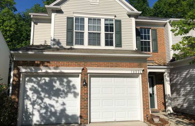 This lovely townhome is located in the highly desirable community of Blakeney Preserve just off Rea Rd. photos photos