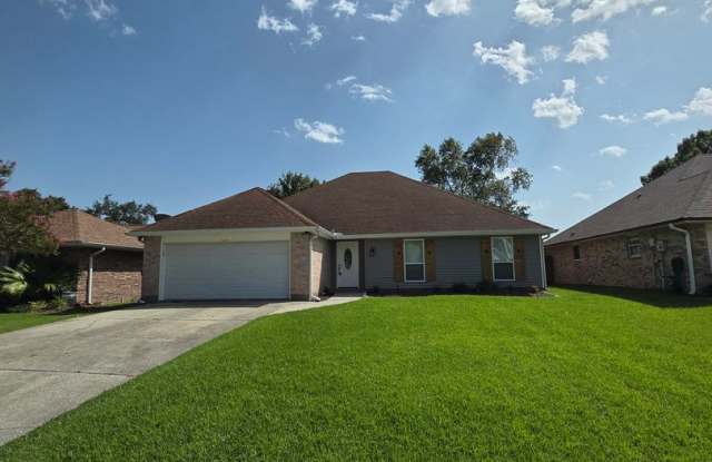 Water Front Living 3 Bedroom 2 Bath Open floor plan No Carpet Gallery 4