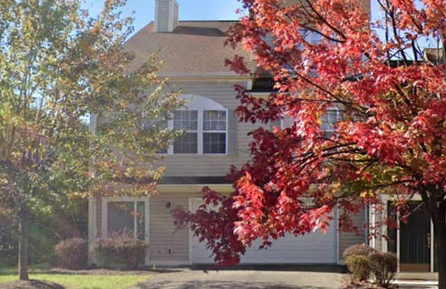 170 Kitty Lane | 3 bed 2 bath Townhouse- Available now - 170 Kitty Lane, Christiansburg, VA 24073