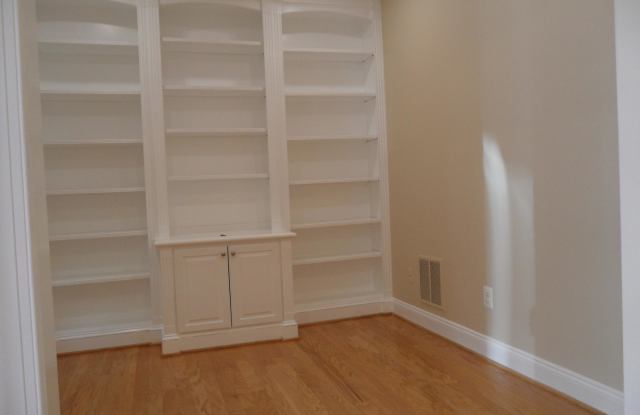 625 TIVOLI PASSAGE WAY Gallery 2