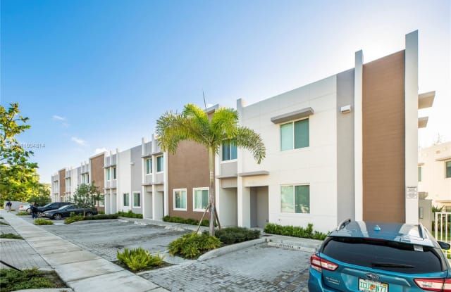 12101 NE 5th Ave - 12101 Northeast 5th Avenue, North Miami, FL 33161