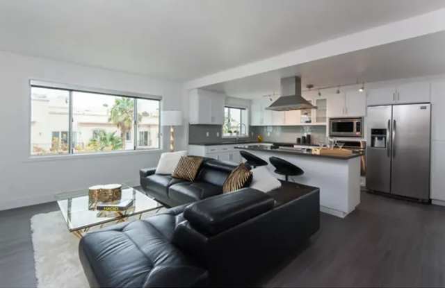 131 S Maple Gallery 2