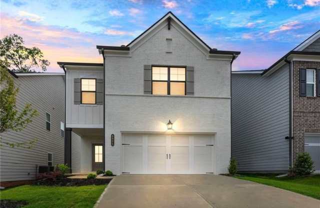 5325 Fox Hill Lane Gallery 1