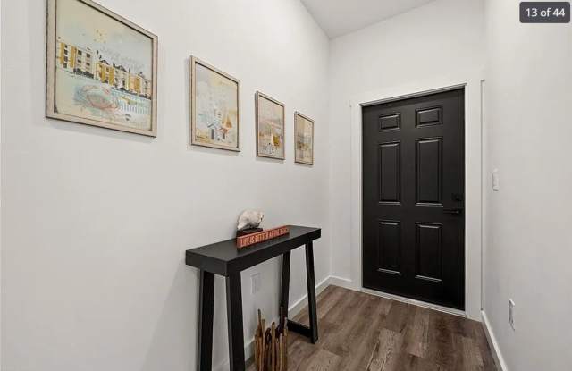 Stylish and Spacious Duplex Living in Lehigh Acres - 3bed |2bath Gallery 3