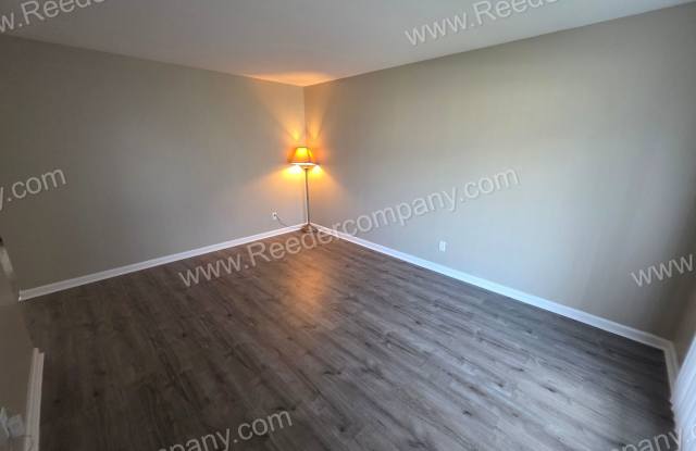 Completely updated 3 bedroom 1.5 bath house in Merrillville Gallery 3