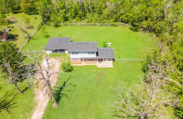2708 County Road 686 photos photos