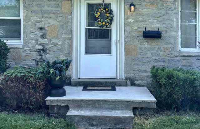 312 Robinwood Avenue photos photos