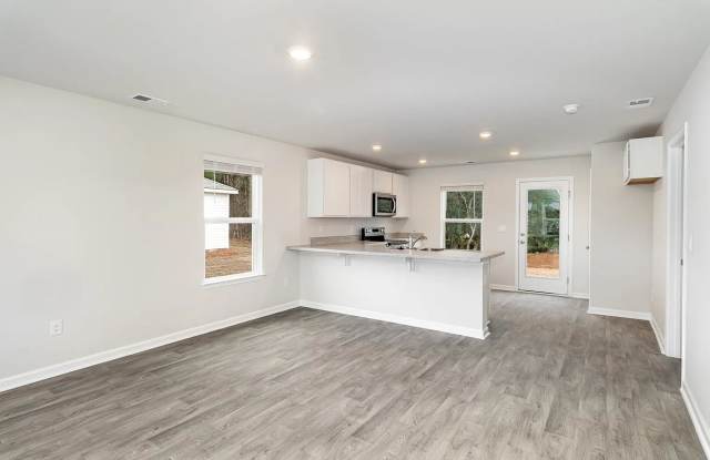 99 Cambridge Drive Gallery 2