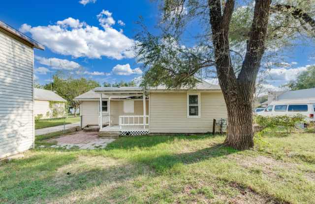 Updated 3-Bedroom Home Gallery 4