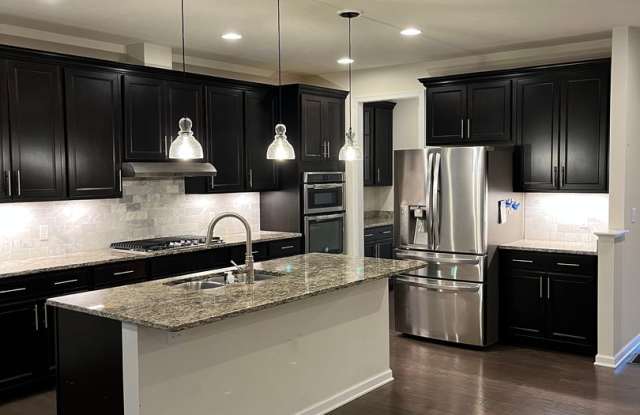 Large Executive 5 Br 3.5 Bath Home in Weymouth's Union Point Neighborhood photos photos