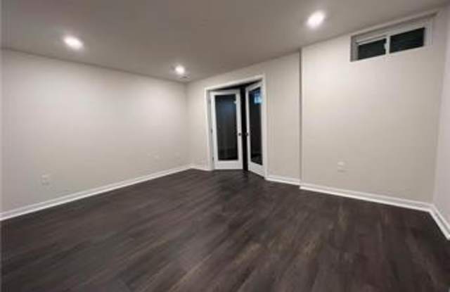 4952 Brookside Court Gallery 3