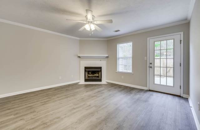 4669 Brookwood Lane Gallery 2