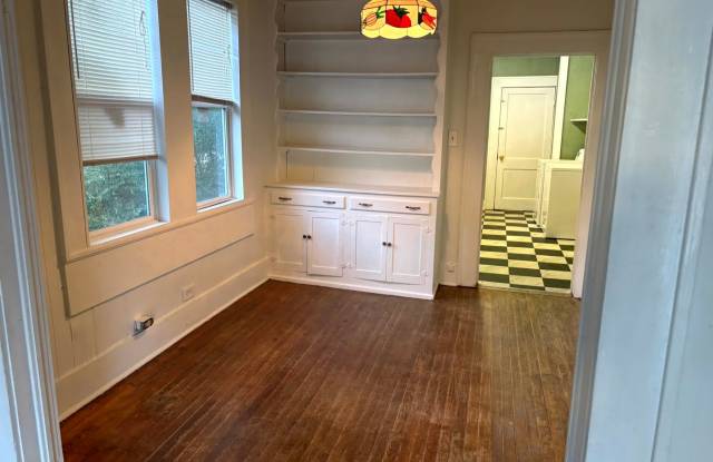 2 BR 1 BA House Near La Tech Gallery 4