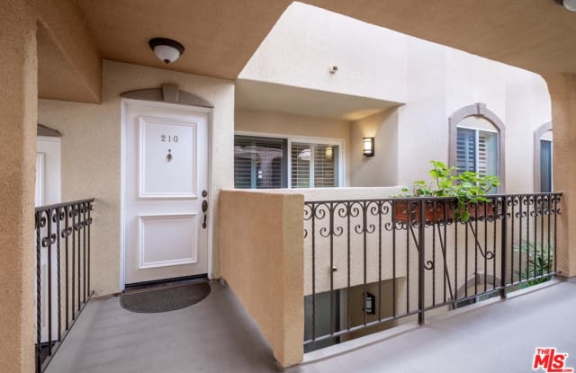 222 7TH Street - 222 7th St, Santa Monica, CA 90402