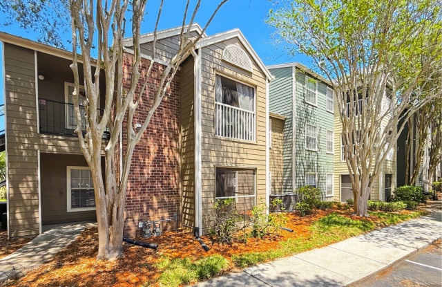 2/2 Remodeled Condominium In Park Central, Millenia - 5124 Park Central Drive, Orlando, FL 32839
