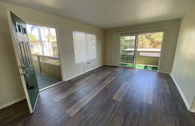 Remodeled 2 bed, 1-1/2 bath Gated Condo in El Cajon - 453 Graves Avenue, El Cajon, CA 92020