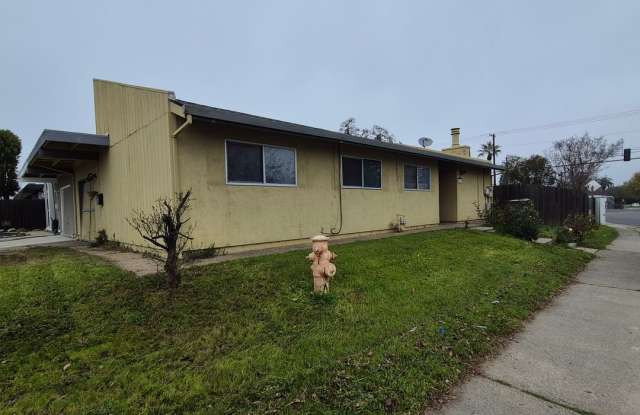 Carmichael 3 bedroom, $2195/month. photos photos