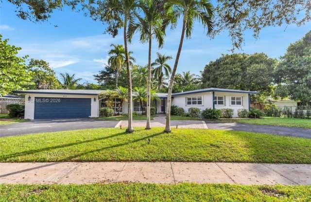 812 Holly Ln - 812 Holly Lane, Plantation, FL 33317