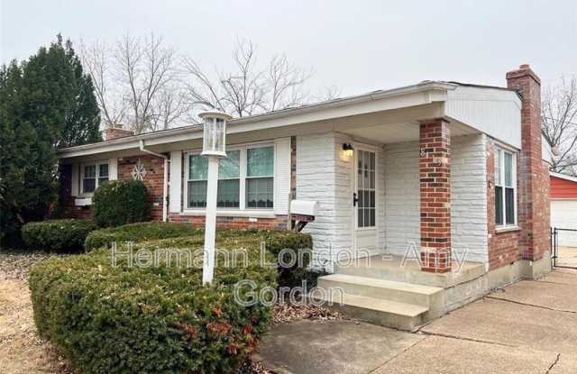 8113 Parkwood Dr photos photos