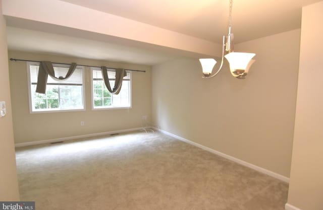8503 GOLDEN RIDGE COURT Gallery 2