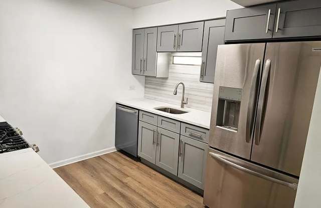 5801 N Sheridan Rd Apt 1D Gallery 3
