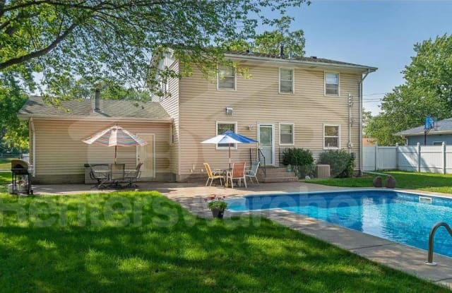 7632 Major Avenue N - 7632 Major Avenue North, Brooklyn Park, MN 55443