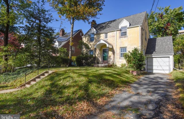 4805 WELLINGTON DR - 4805 Wellington Drive, Bethesda, MD 20815