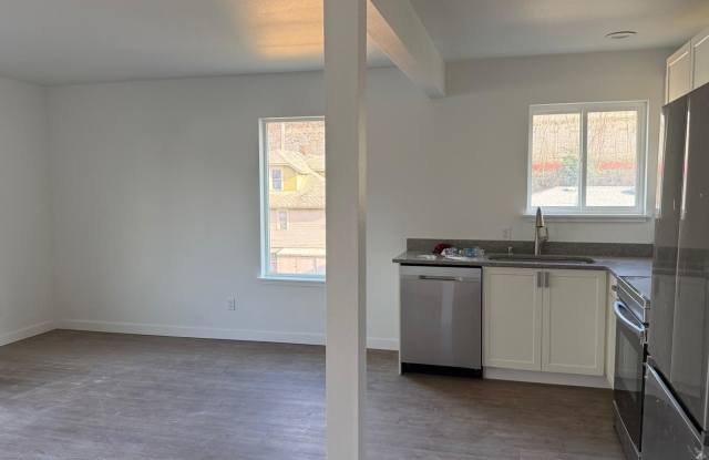 516 Wells Ave S. Renton photos photos