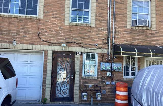 82 Louisiana Ave Gallery 1