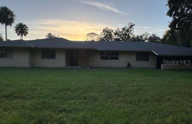 112 CRESCENT BOULEVARD photos photos