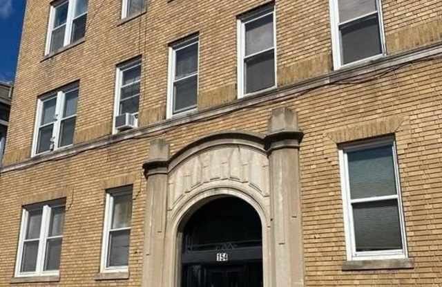 154 KENSINGTON AVE photos photos