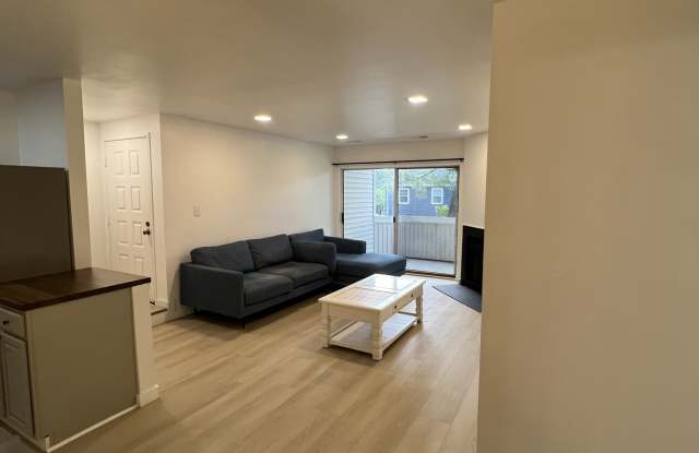 13106 Wonderland Way - 1 Gallery 4